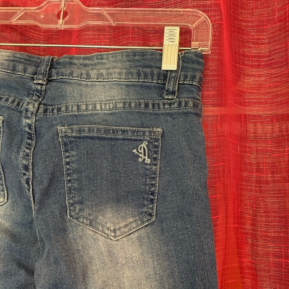 Capris - Picture 6 of 6